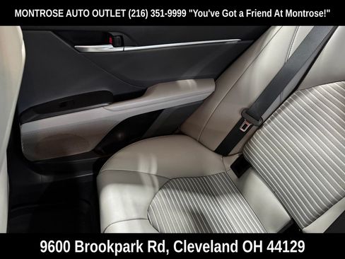 Used 2022 Toyota Camry SE w/ Convenience Package FWD image 29