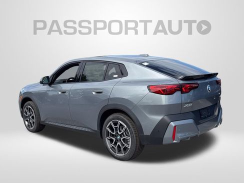 New 2026 BMW X2 xDrive28i w/ Technology Package AWD/4WD image 3