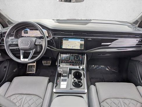 Used 2020 Audi SQ7 Prestige w/ Prestige Package AWD/4WD image 17