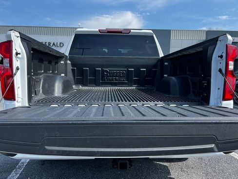 Used 2026 Chevrolet Silverado 1500 RST AWD/4WD image 17
