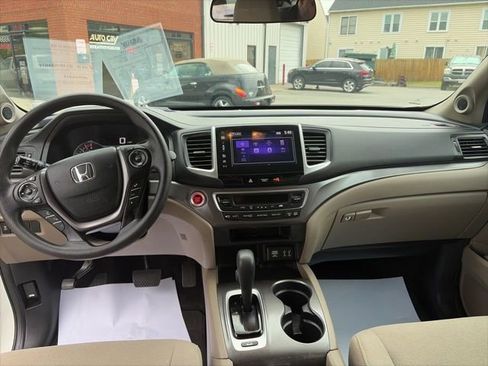 Used 2016 Honda Pilot EX image 12