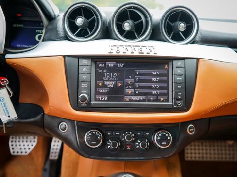 Used 2015 Ferrari FF image 14