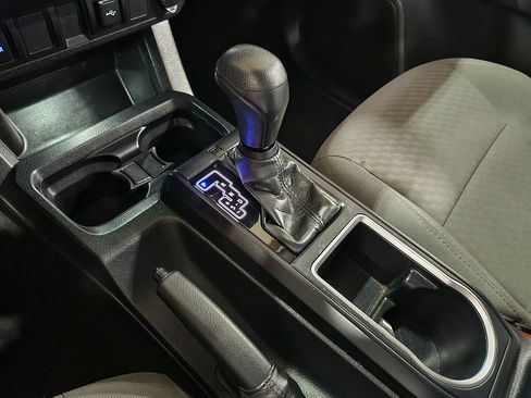 Used 2020 Toyota Tacoma SR RWD image 38