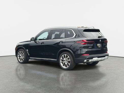 Used 2025 BMW X5 xDrive40i w/ Premium Essential Package AWD/4WD image 5