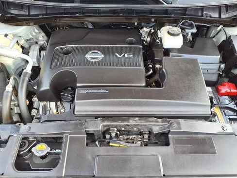 Used 2019 Nissan Murano Platinum w/ Cargo Package FWD image 3