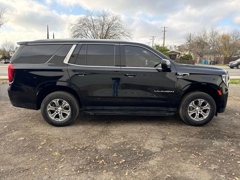 Used 2024 GMC Yukon SLE w/ Gmc Pro Safety Plus Package image 6