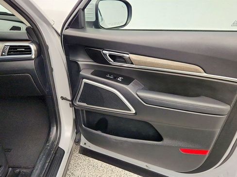 Used 2022 Kia Telluride EX w/ EX Premium Package image 29