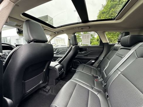 Certified 2024 Lincoln Corsair AWD w/ Equipment Group 101A image 18