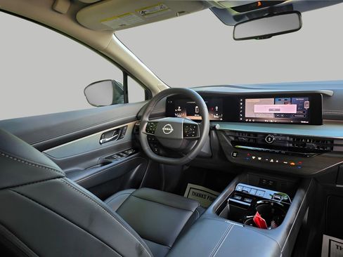 Used 2025 Nissan Murano SL AWD/4WD image 10