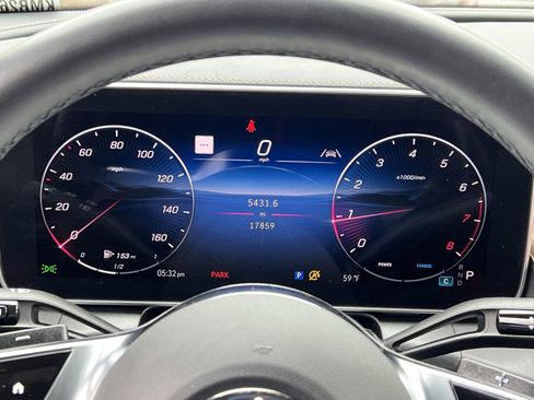 Certified 2025 Mercedes-Benz GLC 300 4MATIC image 15