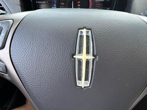 Used 2013 Lincoln MKX AWD image 21