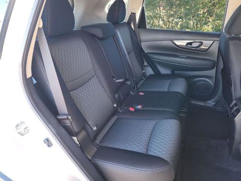 Certified 2020 Nissan Rogue SV image 14