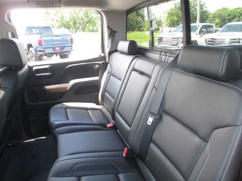 Used 2018 Chevrolet Silverado 1500 LTZ AWD/4WD image 21