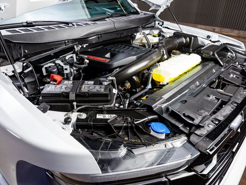 Used 2025 Ford F150 Raptor image 41