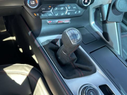 Used 2016 Chevrolet Corvette Z06 w/ 3LZ Preferred Equipment Group RWD image 22