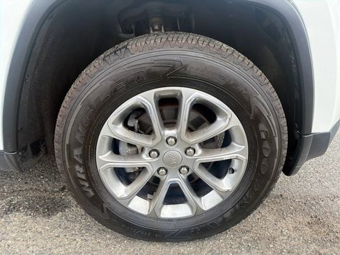 Used 2016 Jeep Grand Cherokee Limited AWD/4WD image 14