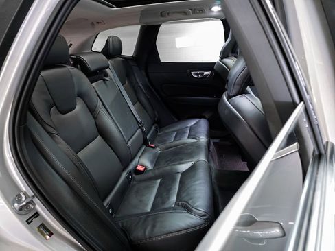 Used 2023 Volvo XC60 B5 Ultimate w/ Climate Package image 36