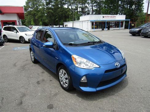 Used 2012 Toyota Prius C Two FWD image 9