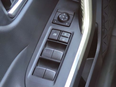 Used 2023 Toyota RAV4 XLE w/ Convenience Package FWD image 22