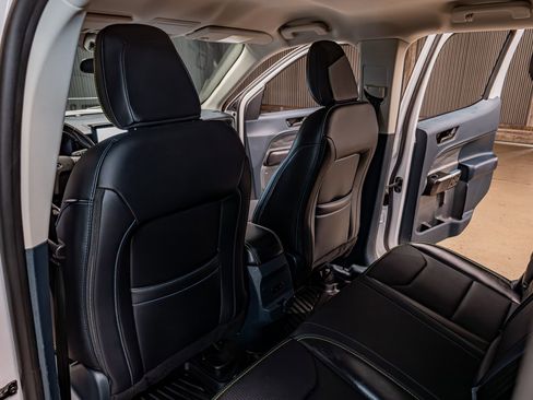 Used 2025 Ford Maverick Lobo image 21