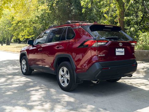 Used 2024 Toyota RAV4 XLE w/ Convenience Package FWD image 7