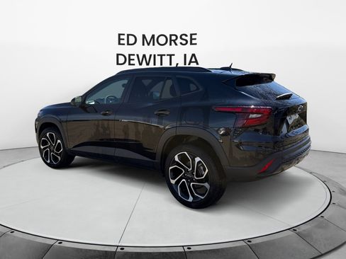 Used 2025 Chevrolet Trax RS w/ Driver Confidence Package image 3