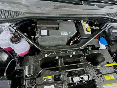 Used 2023 Volkswagen ID.4 S image 32