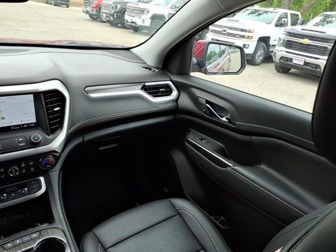 Used 2023 GMC Acadia SLT w/ Preferred Package AWD/4WD image 15