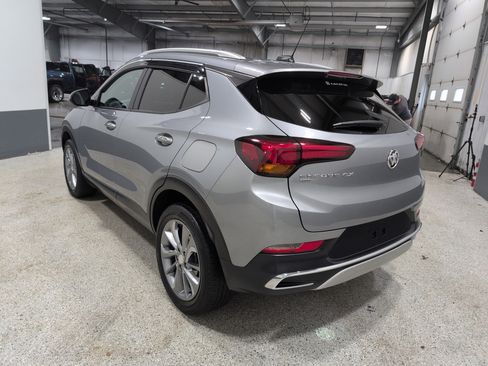 Used 2023 Buick Encore GX Essence w/ Experience Buick Package image 5