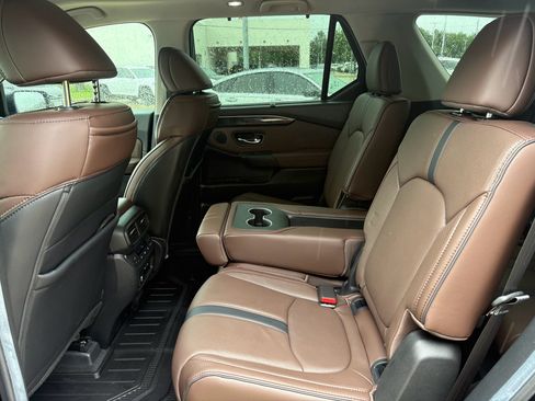 Certified 2025 Honda Pilot Elite image 29