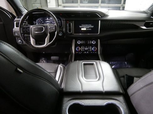 Used 2023 GMC Yukon XL Denali image 24
