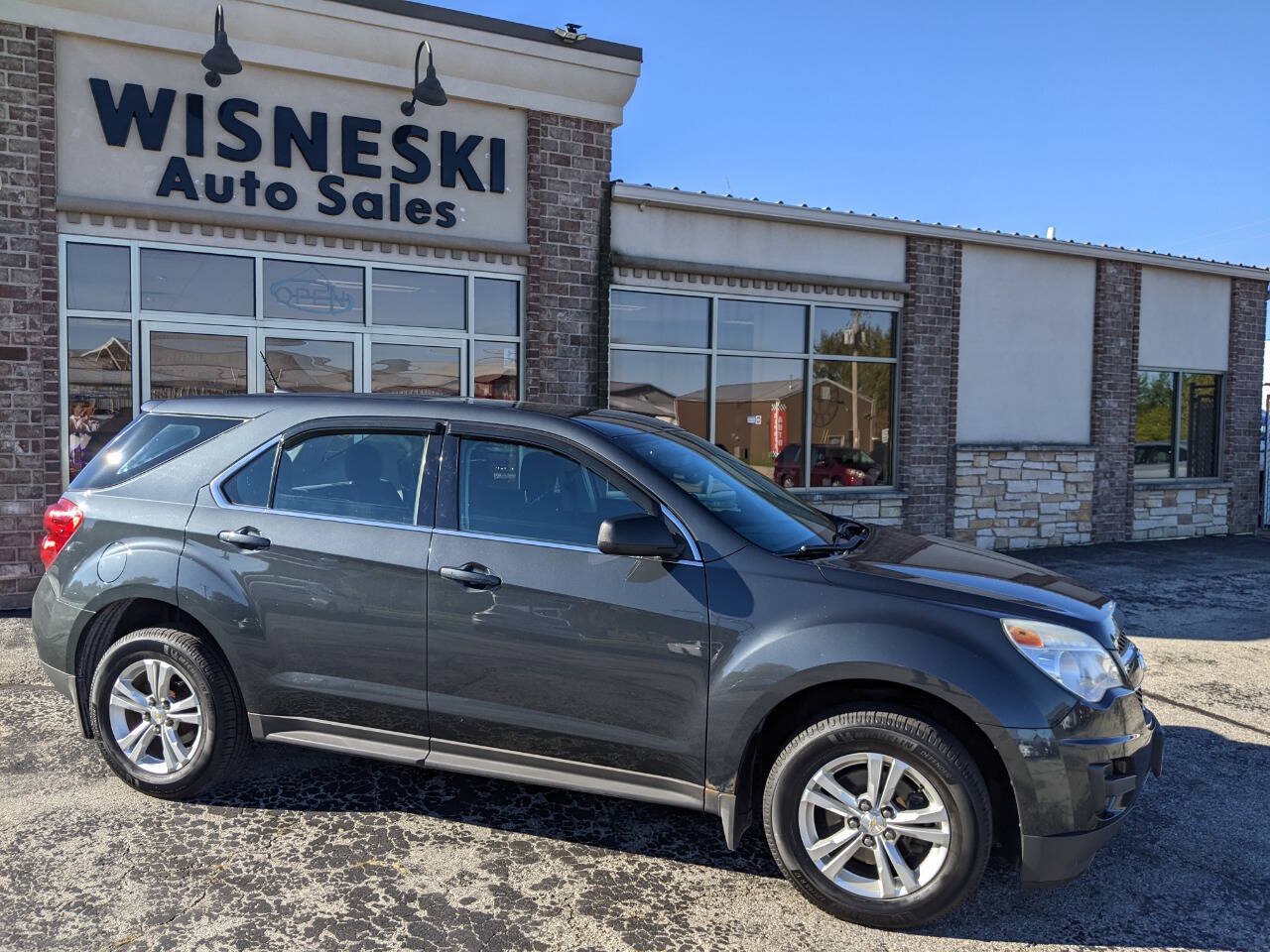 Used 2013 Chevrolet Equinox LS w/ LPO, Protection Package FWD image 2