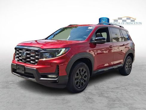 Certified 2023 Honda Passport TrailSport image 3