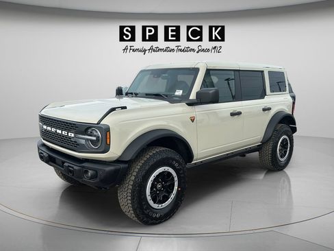 New 2026 Ford Bronco Badlands AWD/4WD image 1