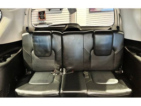 Used 2021 Nissan Armada SL w/ Captain's Chairs Package image 21