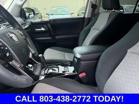 Used 2017 Toyota 4Runner SR5 AWD/4WD image 9