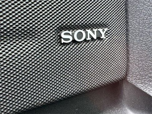 Used 2014 Ford F150 FX4 w/ Equipment Group 402A Luxury image 25