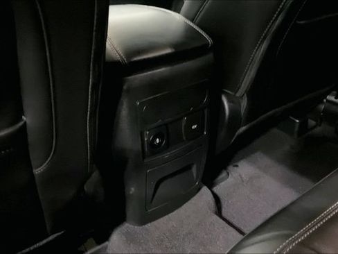 Used 2023 Ford Explorer XLT w/ Equipment Group 202A AWD/4WD image 36