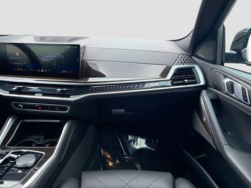 Used 2025 BMW X6 xDrive40i image 18