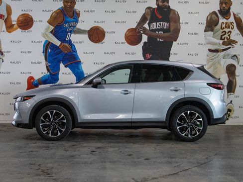 Used 2023 MAZDA CX-5 AWD 2.5 S w/ Premium Package image 17