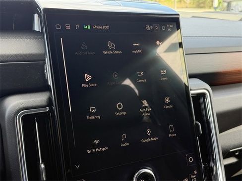 Used 2025 GMC Yukon XL Denali image 28