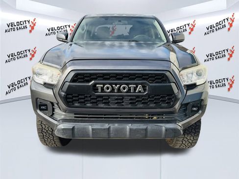 Used 2017 Toyota Tacoma SR w/ Tow Package image 7