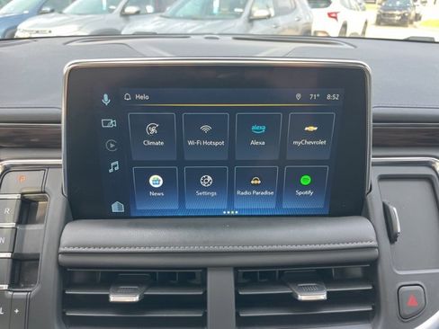 Used 2023 Chevrolet Suburban Z71 w/ Luxury Package image 32