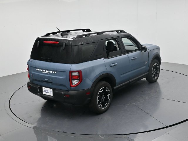 Certified 2025 Ford Bronco Sport Outer Banks w/ Outer Banks Tech Package+ AWD/4WD image 38