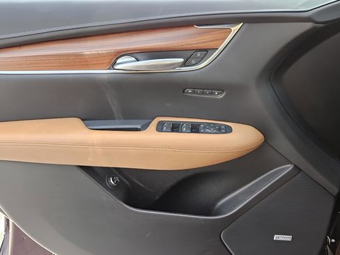 Used 2022 Cadillac XT5 Premium Luxury image 24