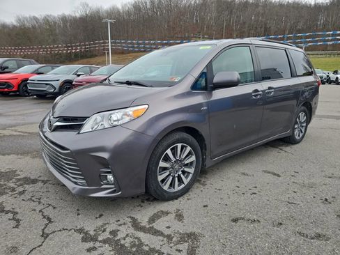 Used 2020 Toyota Sienna XLE Premium image 10