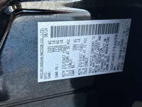 Used 2025 Nissan Rogue S FWD image 27
