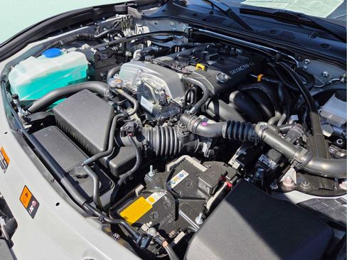 New 2026 MAZDA MX-5 Miata Club w/ Interior Package RWD image 18