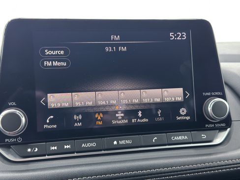 Used 2024 Nissan Rogue S image 31