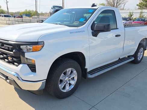 Used 2025 Chevrolet Silverado 1500 W/T image 1